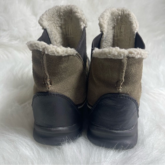 Lands End Suede Boots, Fleece Lined, Brown, Women Size 9 - Picture 6 of 14